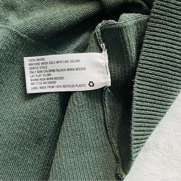 Merona Womens Button Up V Neck Cardigan Sweater in Green Size M Medium - Picture 8 of 9